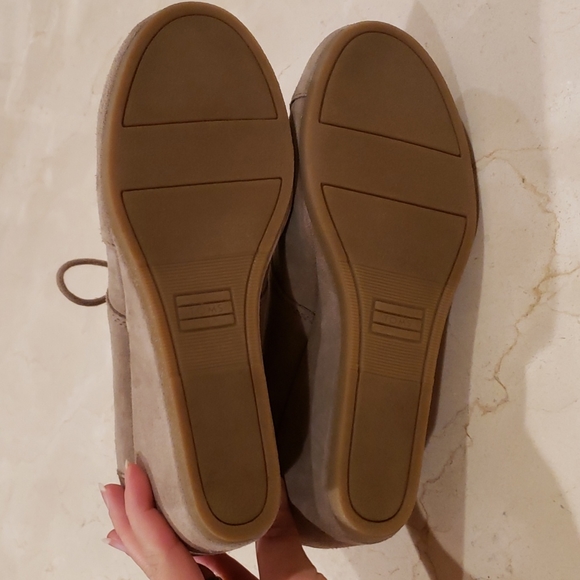 Like New Toms Kala Desert Suede Wedge - Picture 2 of 5